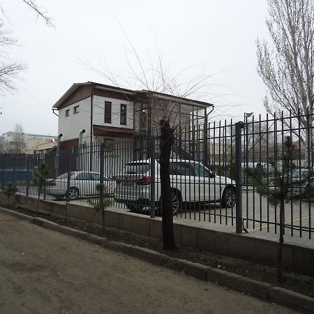 Tumar Bishkek Exterior foto